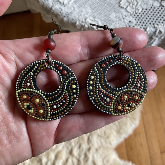 NWOT Wood Hand Painted Leather Black Cord Necklace/Earrings set - Picture 11 of 14